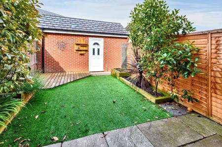 3 bedroom Terraced House for sale in The Pollards, Bourne, PE10