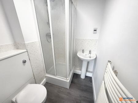 2 bedroom Ground floor flat for sale in The Pollards, Bourne, PE10