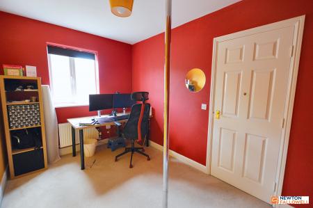 3 bedroom Terraced House for sale in The Pollards, Bourne, PE10