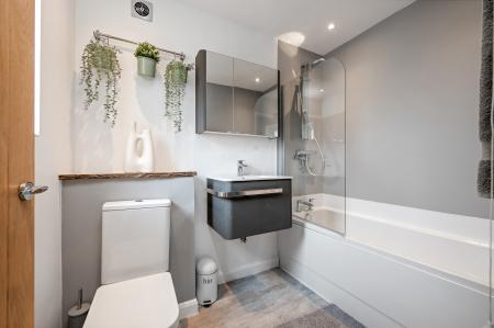 4 bedroom Detached house for sale in Viking Way, Thurlby, Bourne, PE10