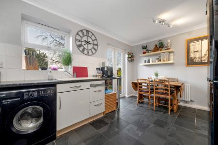 3 bedroom Semi-detached house for sale in Southfields, Bourne, PE10