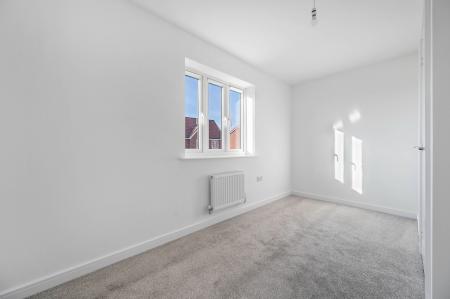 2 bedroom Semi-detached house to let in Newton Abbot Way, Bourne, PE10