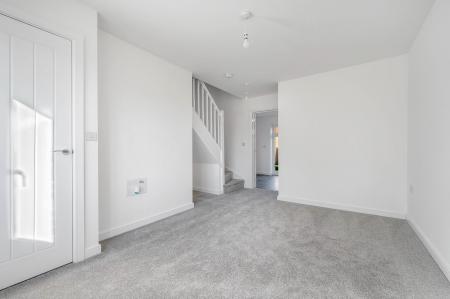 2 bedroom Semi-detached house to let in Newton Abbot Way, Bourne, PE10