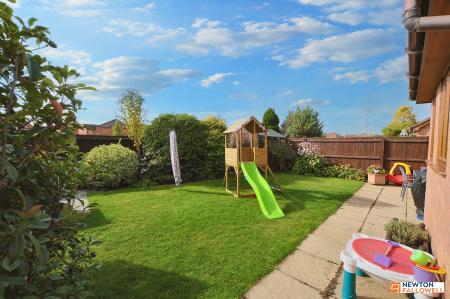 3 bedroom Semi-detached house for sale in Wordsworth Grove, Bourne, PE10