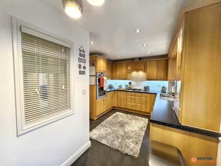 3 bedroom Town house for sale in Rosemary Gardens, Bourne, PE10