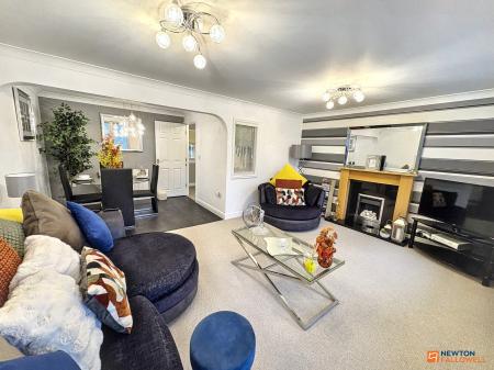 3 bedroom Town house for sale in Rosemary Gardens, Bourne, PE10