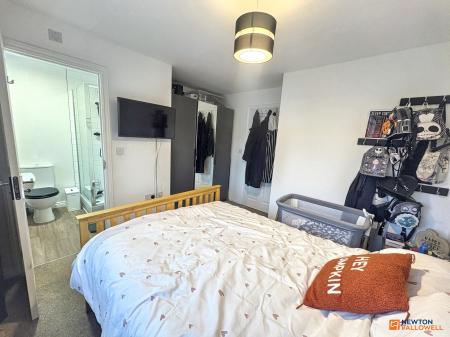 3 bedroom End of terrace house for sale in Taunton Road, Bourne, PE10