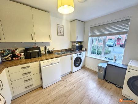 3 bedroom End of terrace house for sale in Taunton Road, Bourne, PE10