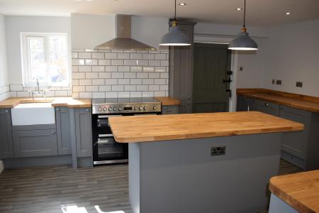 3 bedroom Semi-detached house to let in School Lane, Appleby, DN15