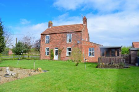 3 bedroom Detached house for sale in Carr Road, North Kelsey, LN7