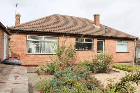 2 bedroom Bungalow for sale in Chapel Road, Broughton, DN20