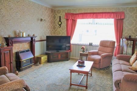 2 bedroom Bungalow for sale in Chapel Road, Broughton, DN20