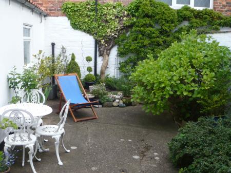 4 bedroom Semi-detached house for sale in Chapel Street, Caistor, LN7