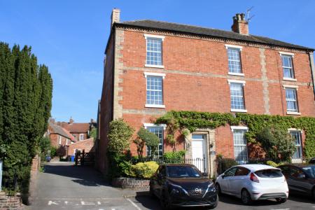 Chapel Street, Caistor, LN7