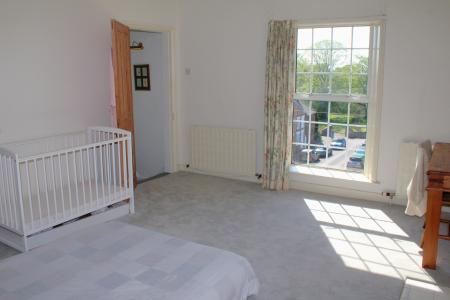 4 bedroom Semi-detached house for sale in Chapel Street, Caistor, LN7