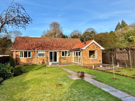 2 bedroom Bungalow for sale in Church Lane, Saxby All Saints, DN20
