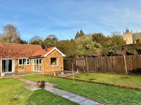 2 bedroom Bungalow for sale in Church Lane, Saxby All Saints, DN20