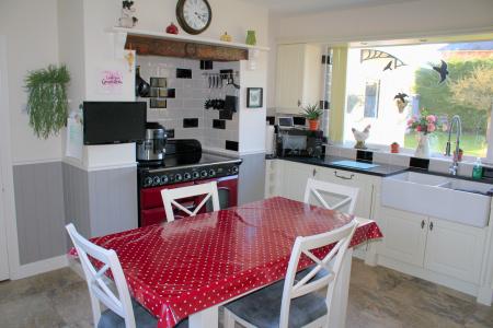 4 bedroom Detached house for sale in Cooks Lane, Nettleton, LN7