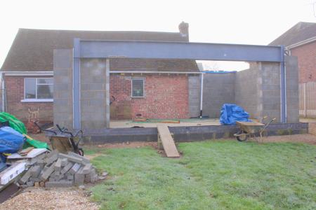 2 bedroom Detached bungalow for sale in George Street, Broughton, DN20