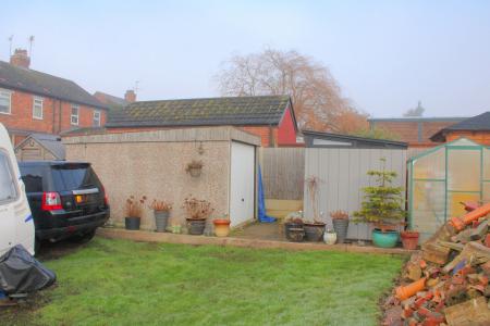 2 bedroom Detached bungalow for sale in George Street, Broughton, DN20