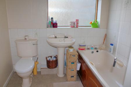 2 bedroom Detached bungalow for sale in George Street, Broughton, DN20