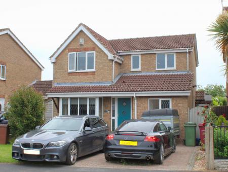5 bedroom Detached house for sale in Greenfield Drive, Hibaldstow, DN20