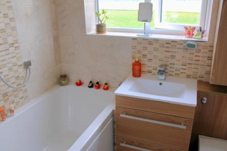 5 bedroom Detached house for sale in Greenfield Drive, Hibaldstow, DN20