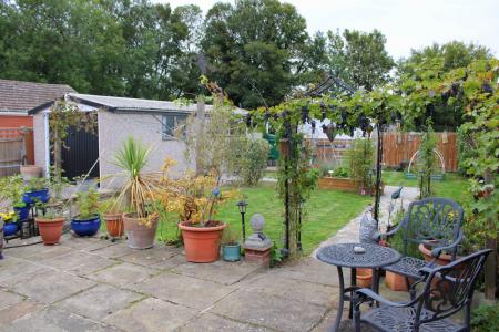 3 bedroom Bungalow for sale in Ings Lane, Hibaldstow, DN20