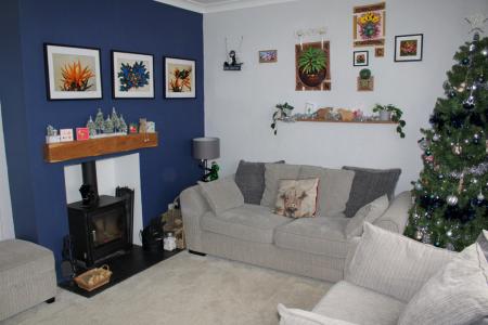 2 bedroom Terraced House for sale in Lincoln Crescent, Kirton Lindsey, DN21