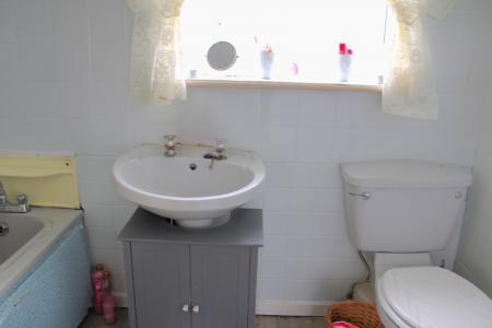 3 bedroom Semi-detached house for sale in South View Avenue, Brigg, Brigg, DN20