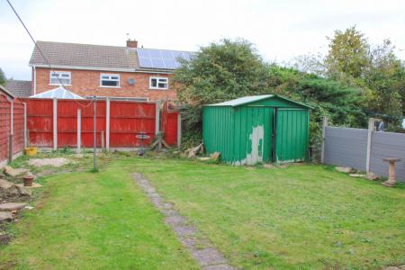 3 bedroom Semi-detached house for sale in South View Avenue, Brigg, Brigg, DN20