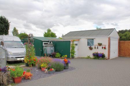 2 bedroom Detached bungalow for sale in South View, Broughton, DN20