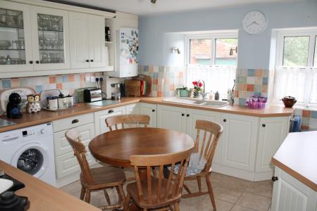 3 bedroom Detached house for sale in Wesley Street, Kirton Lindsey, DN21