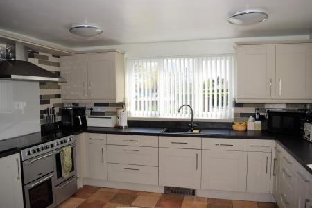 4 bedroom Detached house for sale in West Street, North Kelsey, LN7