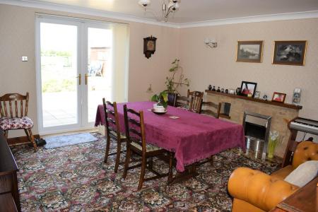 4 bedroom Detached house for sale in West Street, North Kelsey, LN7