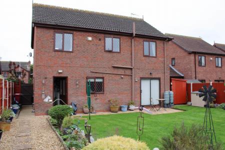 4 bedroom Detached house for sale in Woodland View, Barnetby, DN38