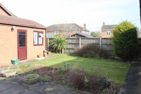 3 bedroom Detached bungalow for sale in Woods Meadow, Hibaldstow, DN20
