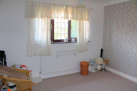 3 bedroom Detached bungalow for sale in Woods Meadow, Hibaldstow, DN20