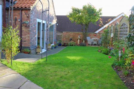 3 bedroom Bungalow for sale in Church Hill, Grasby, Barnetby, DN38