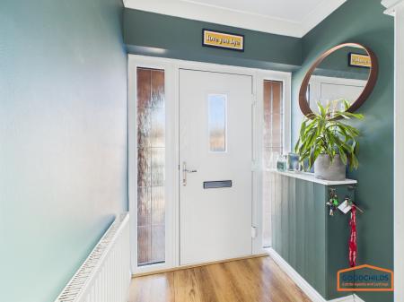 4 bedroom Semi-detached house for sale in Anglesey Road, Brownhills, WS8