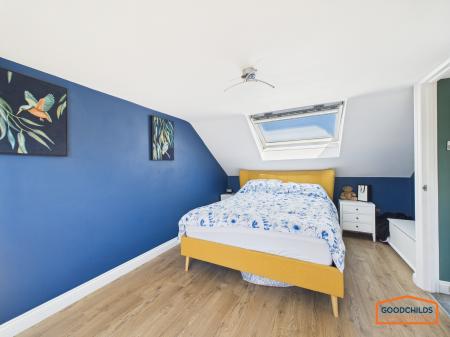 4 bedroom Semi-detached house for sale in Anglesey Road, Brownhills, WS8