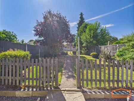 4 bedroom Semi-detached house for sale in Anglesey Road, Brownhills, WS8