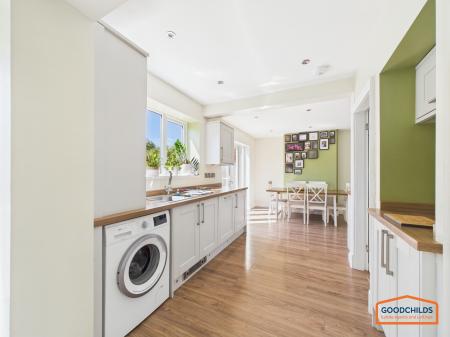 4 bedroom Semi-detached house for sale in Anglesey Road, Brownhills, WS8