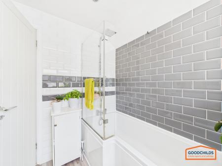 4 bedroom Semi-detached house for sale in Anglesey Road, Brownhills, WS8