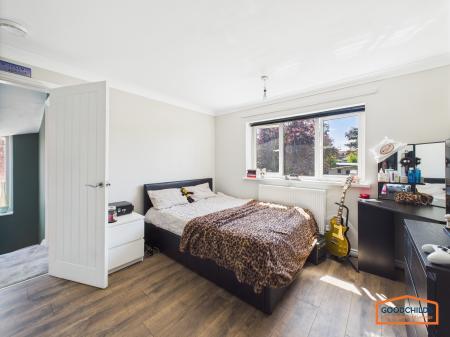 4 bedroom Semi-detached house for sale in Anglesey Road, Brownhills, WS8