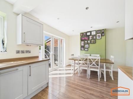 4 bedroom Semi-detached house for sale in Anglesey Road, Brownhills, WS8