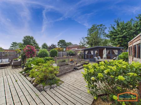 3 bedroom Detached house for sale in Vicarage Road, Brownhills, WS8