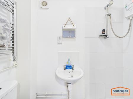 2 bedroom Semi-detached house for sale in Hednesford Road, Brownhills, WS8