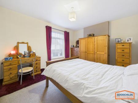 2 bedroom Semi-detached house for sale in Hednesford Road, Brownhills, WS8