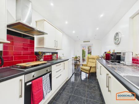 2 bedroom Semi-detached house for sale in Hednesford Road, Brownhills, WS8